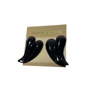 NEW Vintage 80’s black heart earrings enamel pierced
